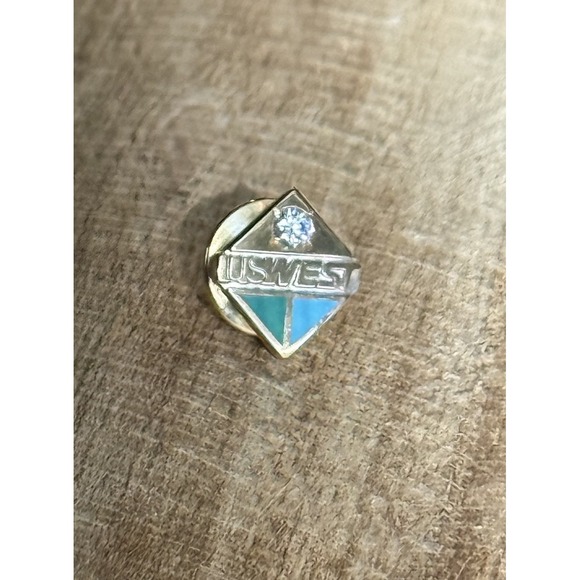 US West USWEST 14k Gold EMB CTO Award Lapel Pin With Diamond 1.3g